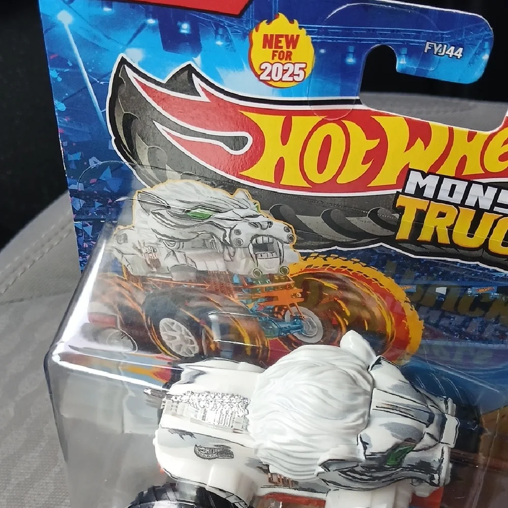 Rebel-lion Hot Wheels  Monster Truck with White and Black Design